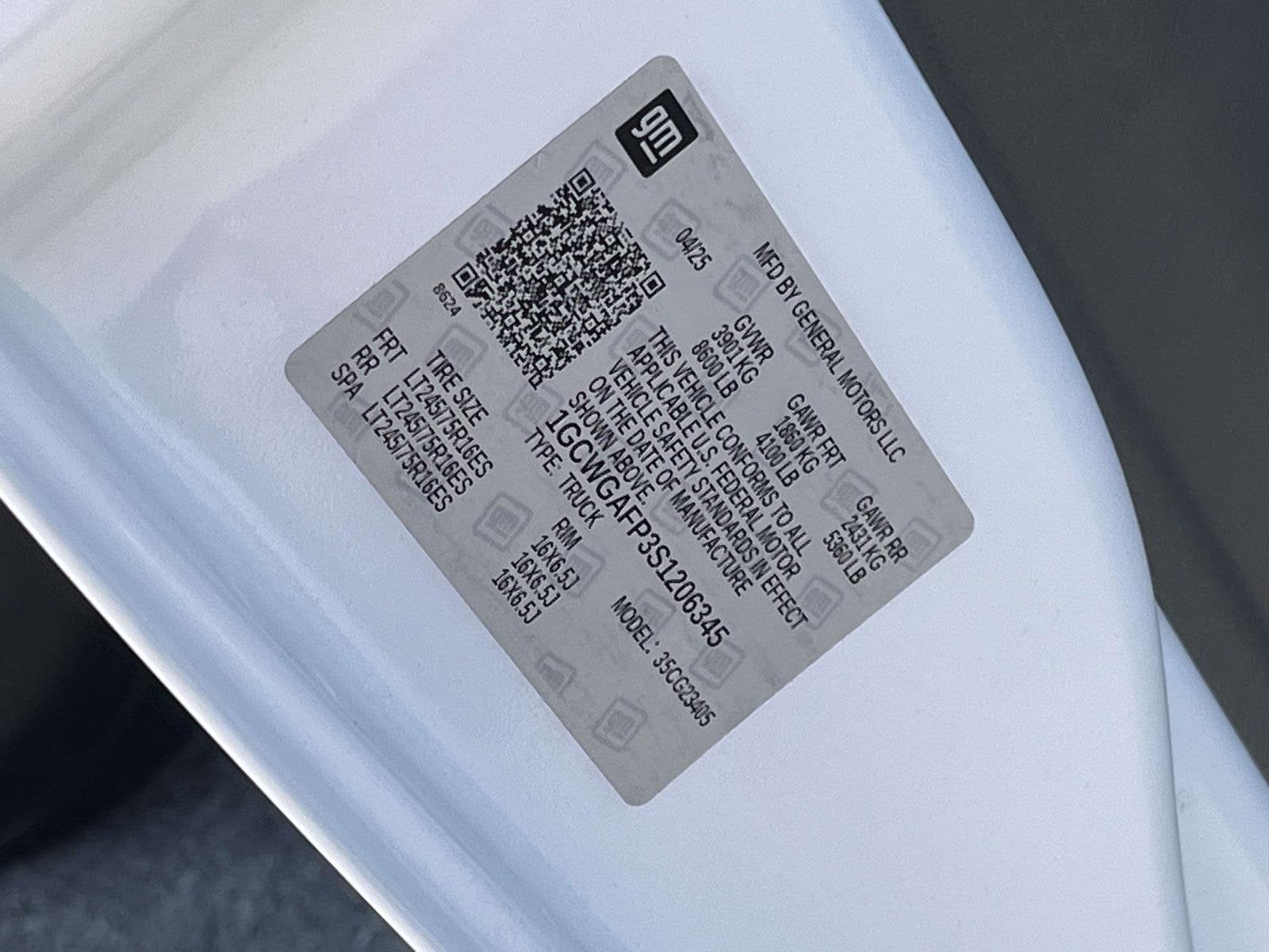 2025 Chevrolet Express Cargo 2500 WT