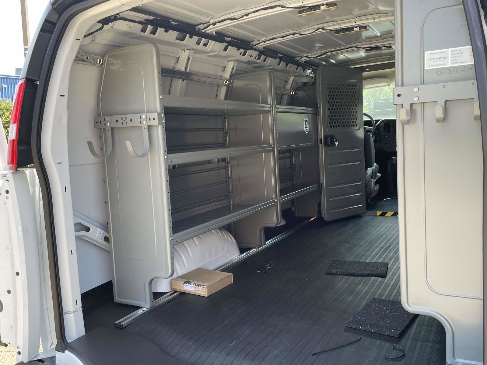 2025 Chevrolet Express Cargo 2500 WT