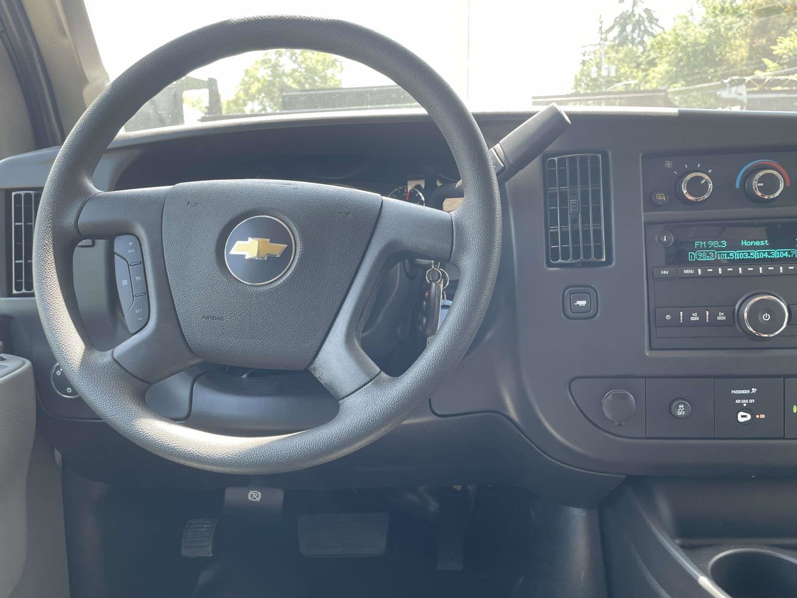 2025 Chevrolet Express Cargo 2500 WT