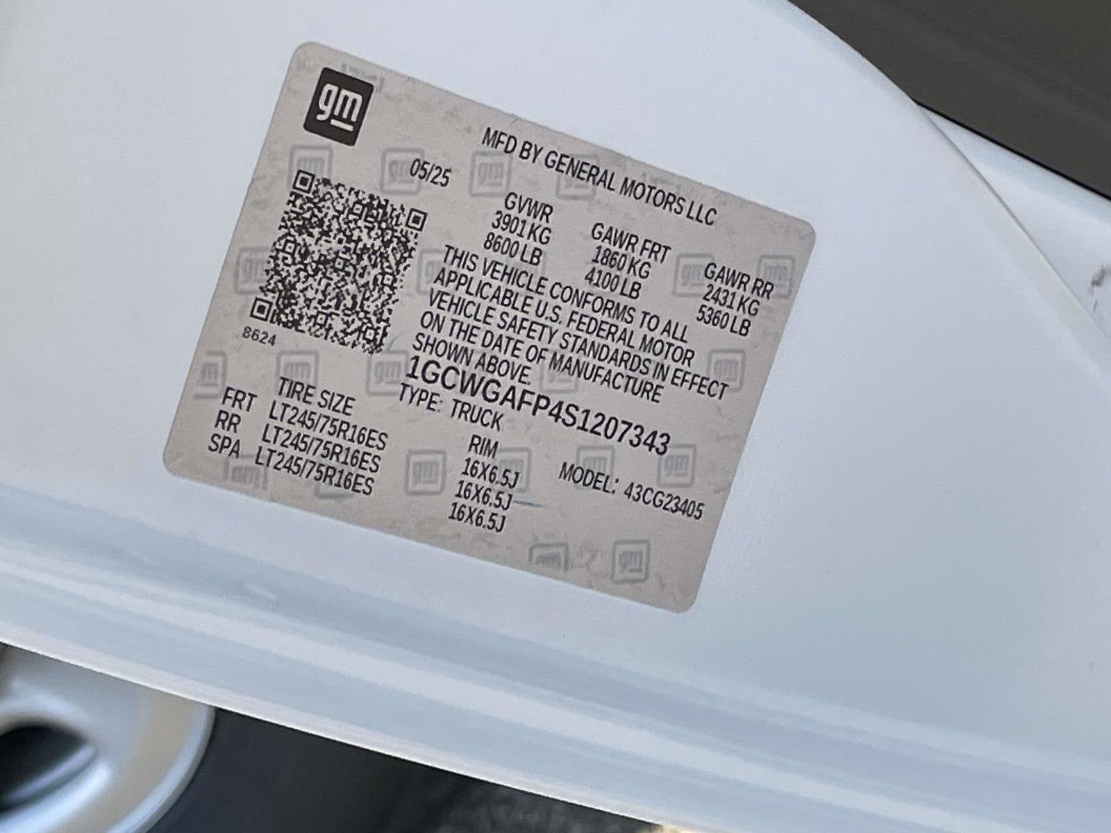 2025 Chevrolet Express Cargo 2500 WT