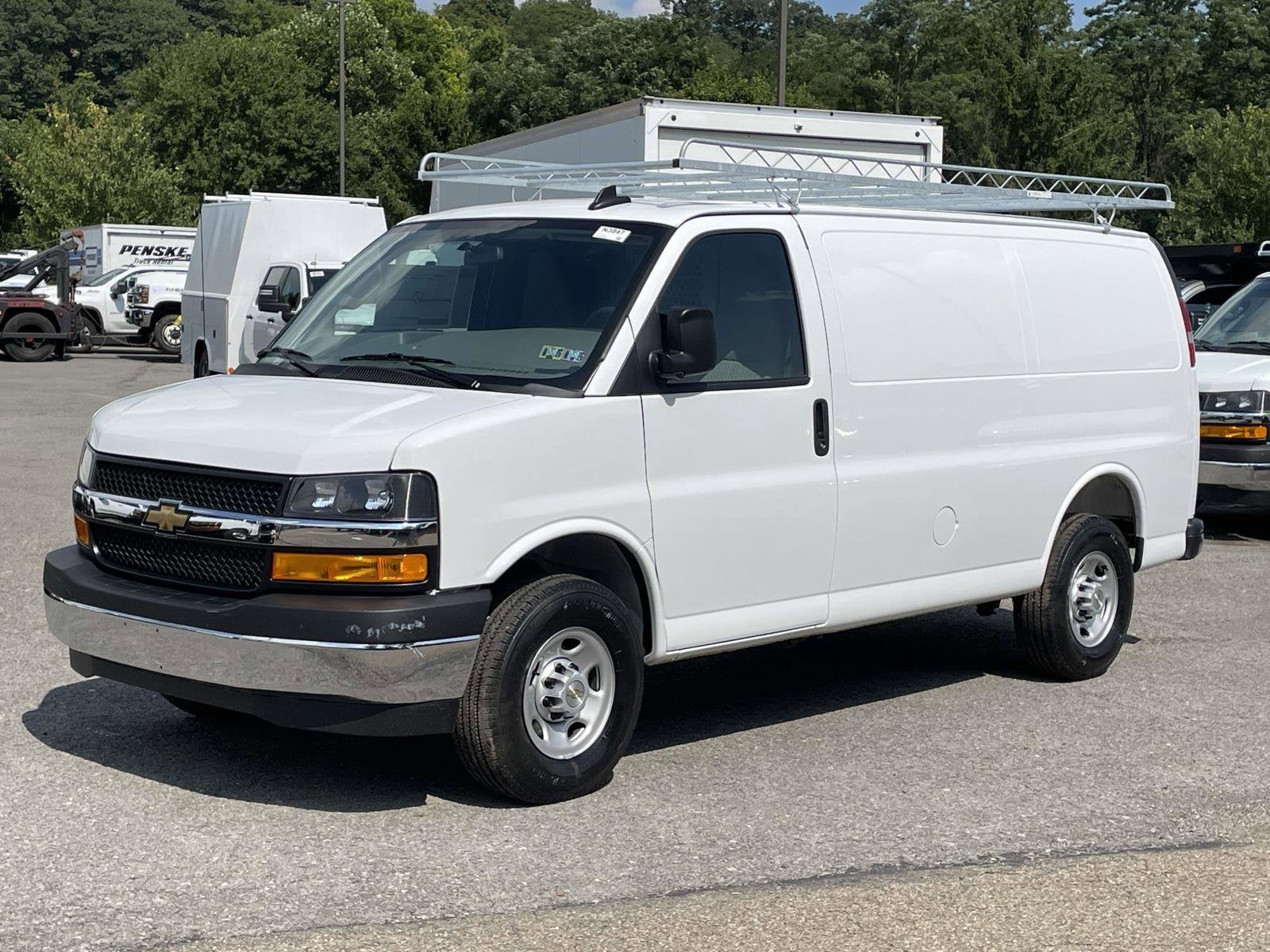 2025 Chevrolet Express Cargo 2500 WT