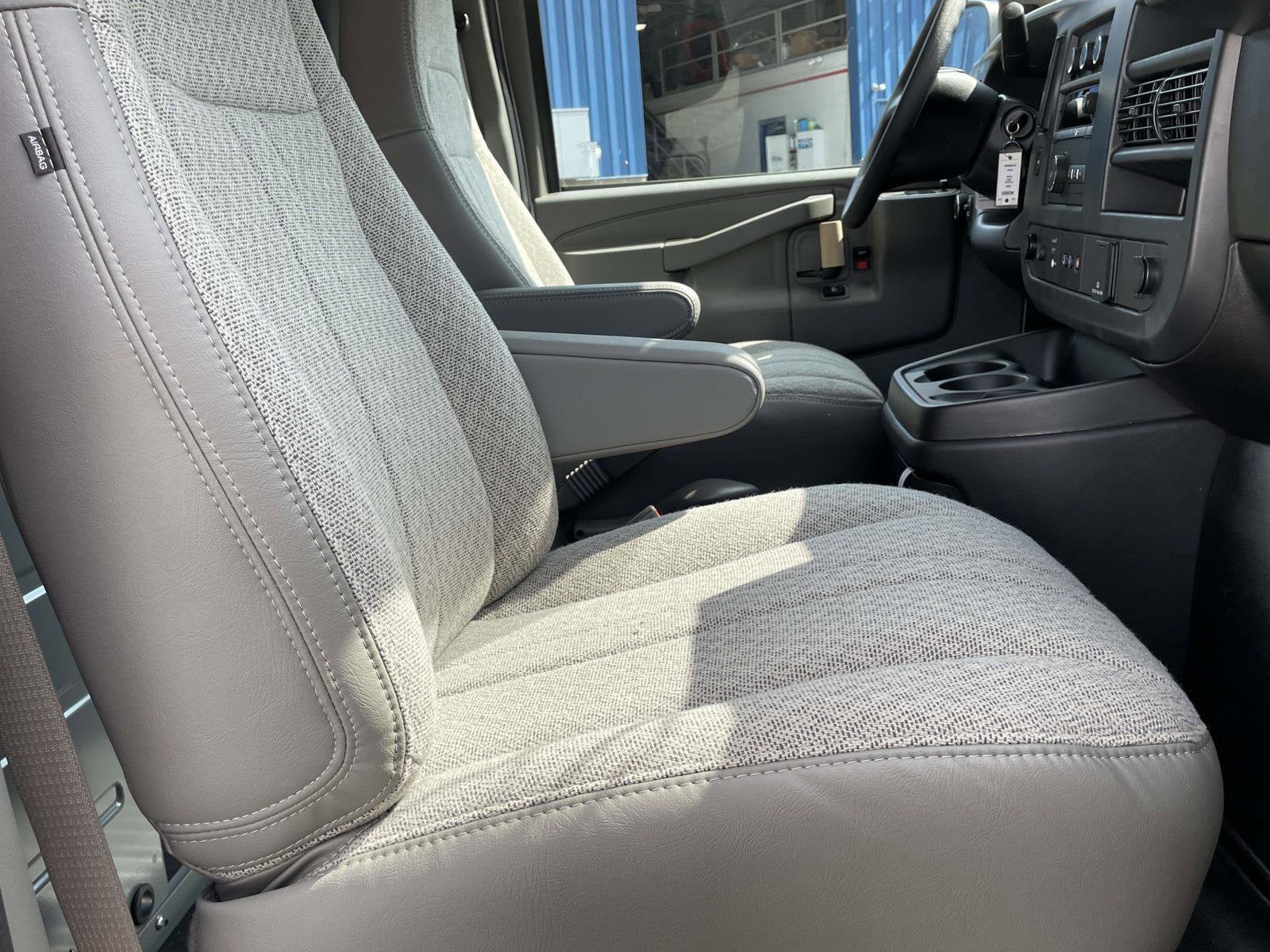 2025 Chevrolet Express Cargo 2500 WT