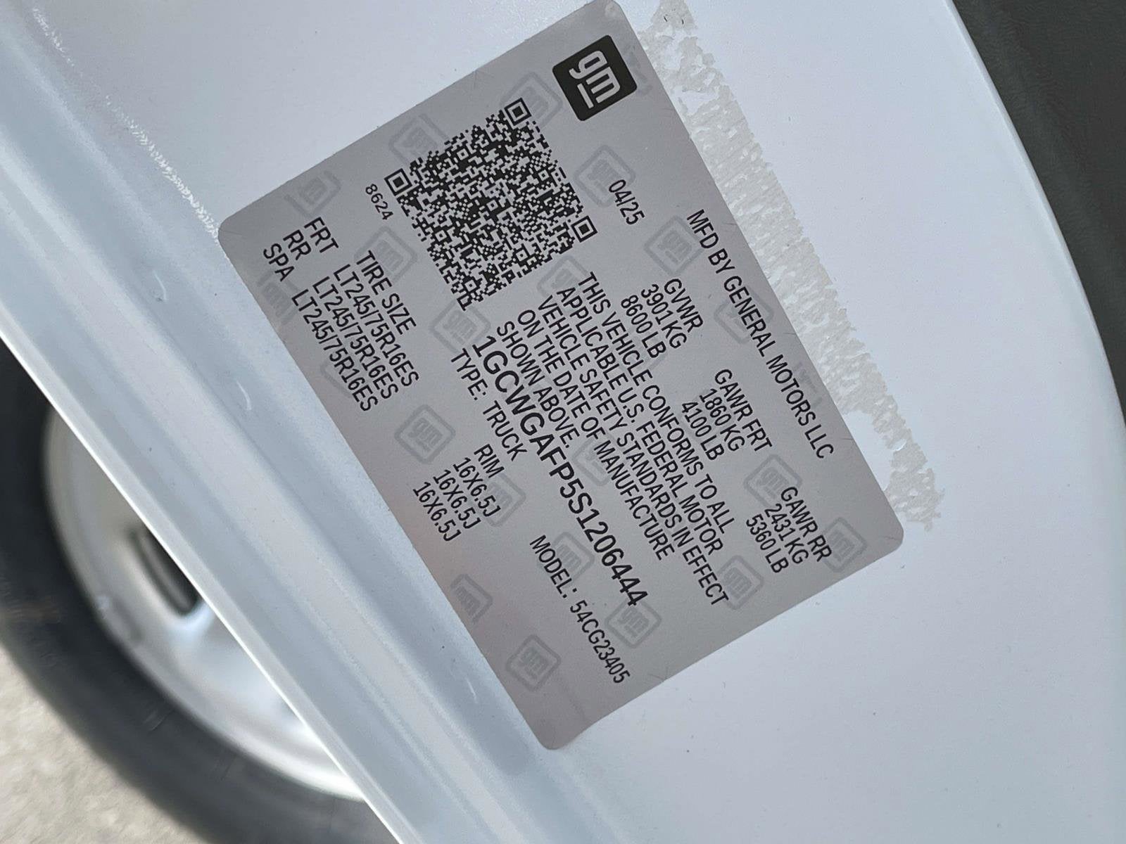 2025 Chevrolet Express Cargo 2500 WT