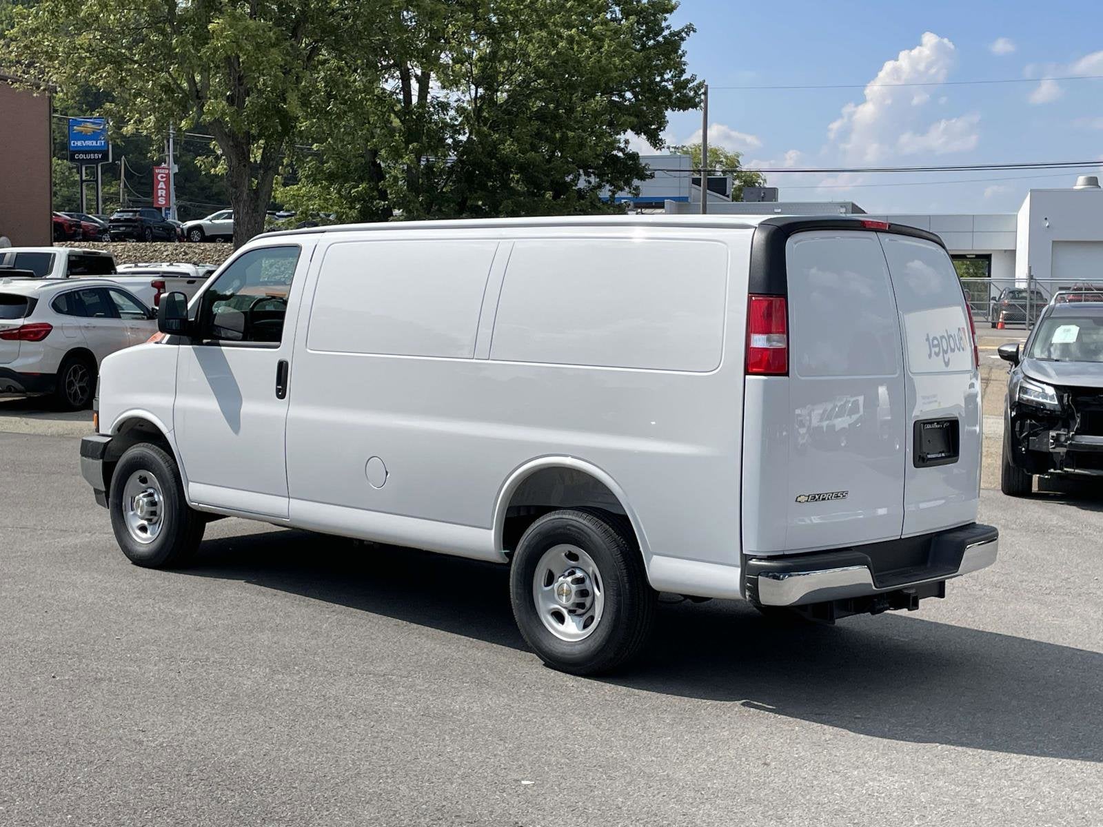 2025 Chevrolet Express Cargo 2500 WT