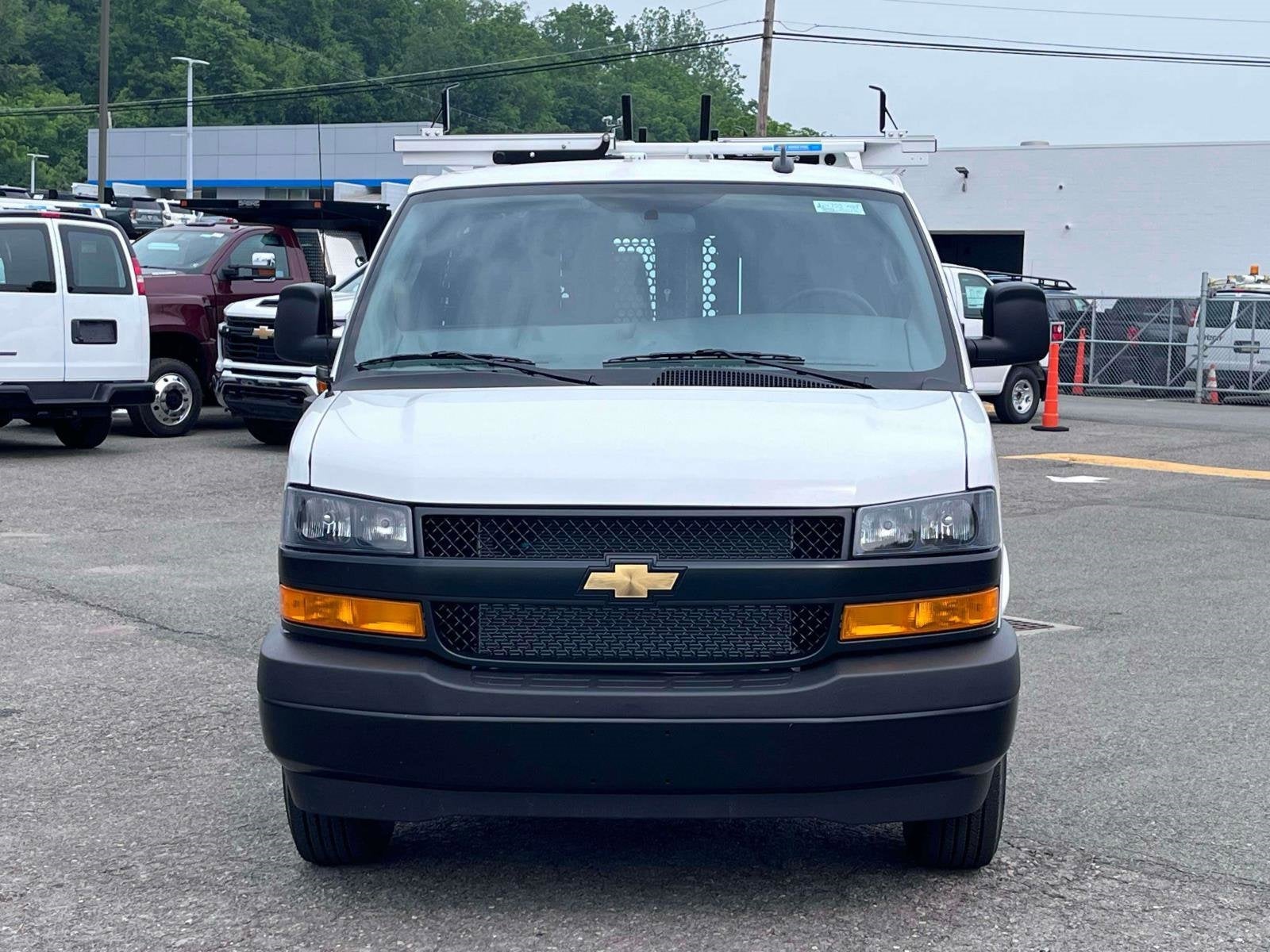 2025 Chevrolet Express Cargo 2500 WT