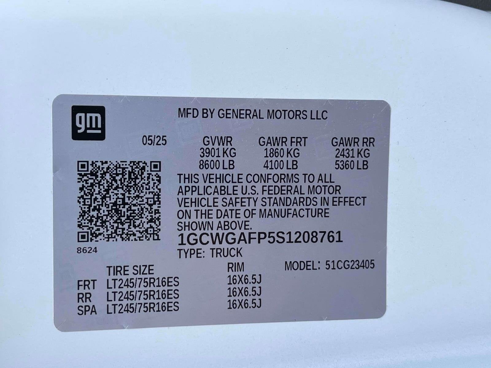 2025 Chevrolet Express Cargo 2500 WT