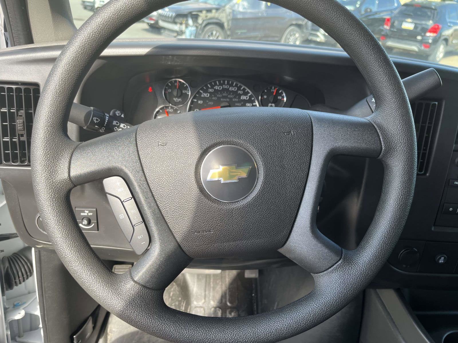 2025 Chevrolet Express Cargo 2500 WT