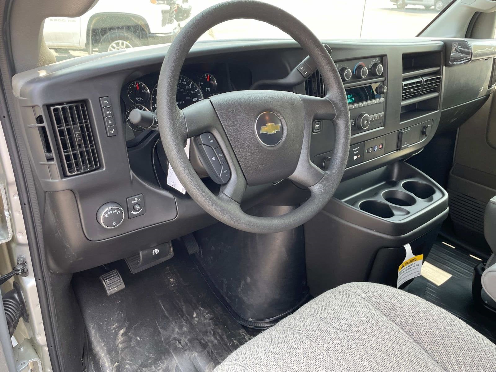 2025 Chevrolet Express Cargo 2500 WT