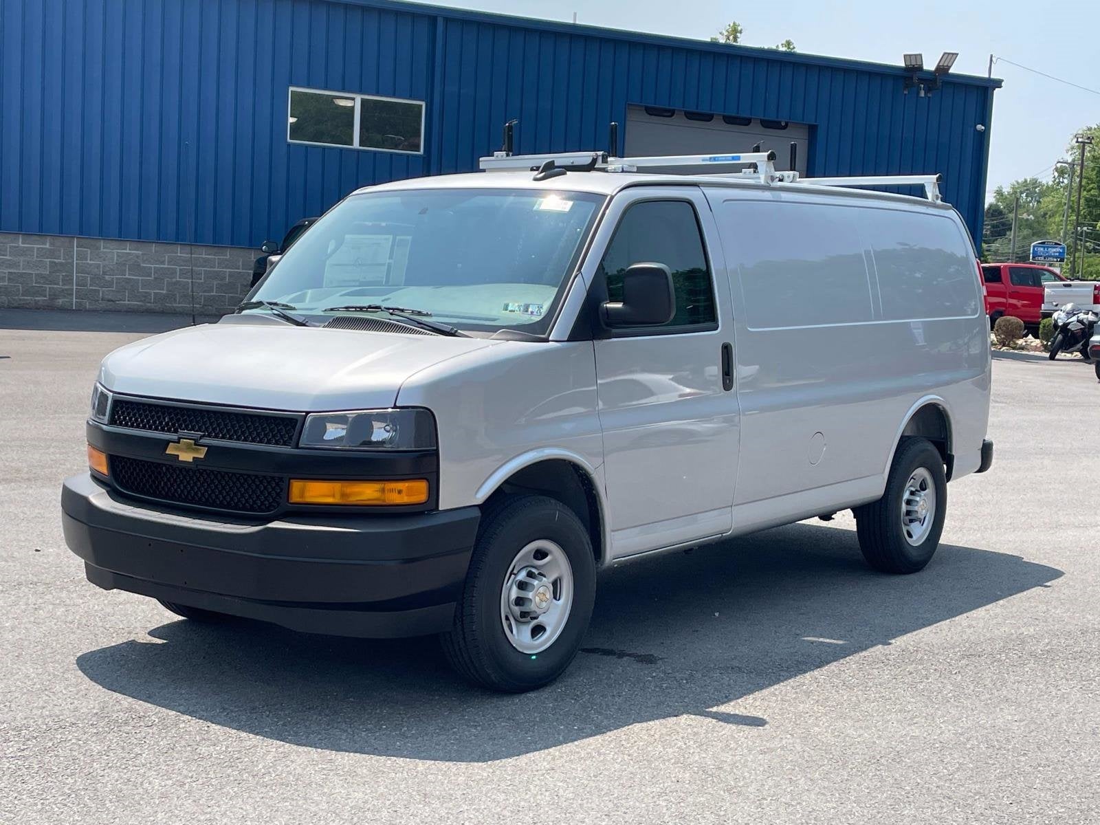2025 Chevrolet Express Cargo 2500 WT