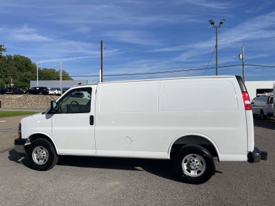 2025 Chevrolet Express Cargo WT