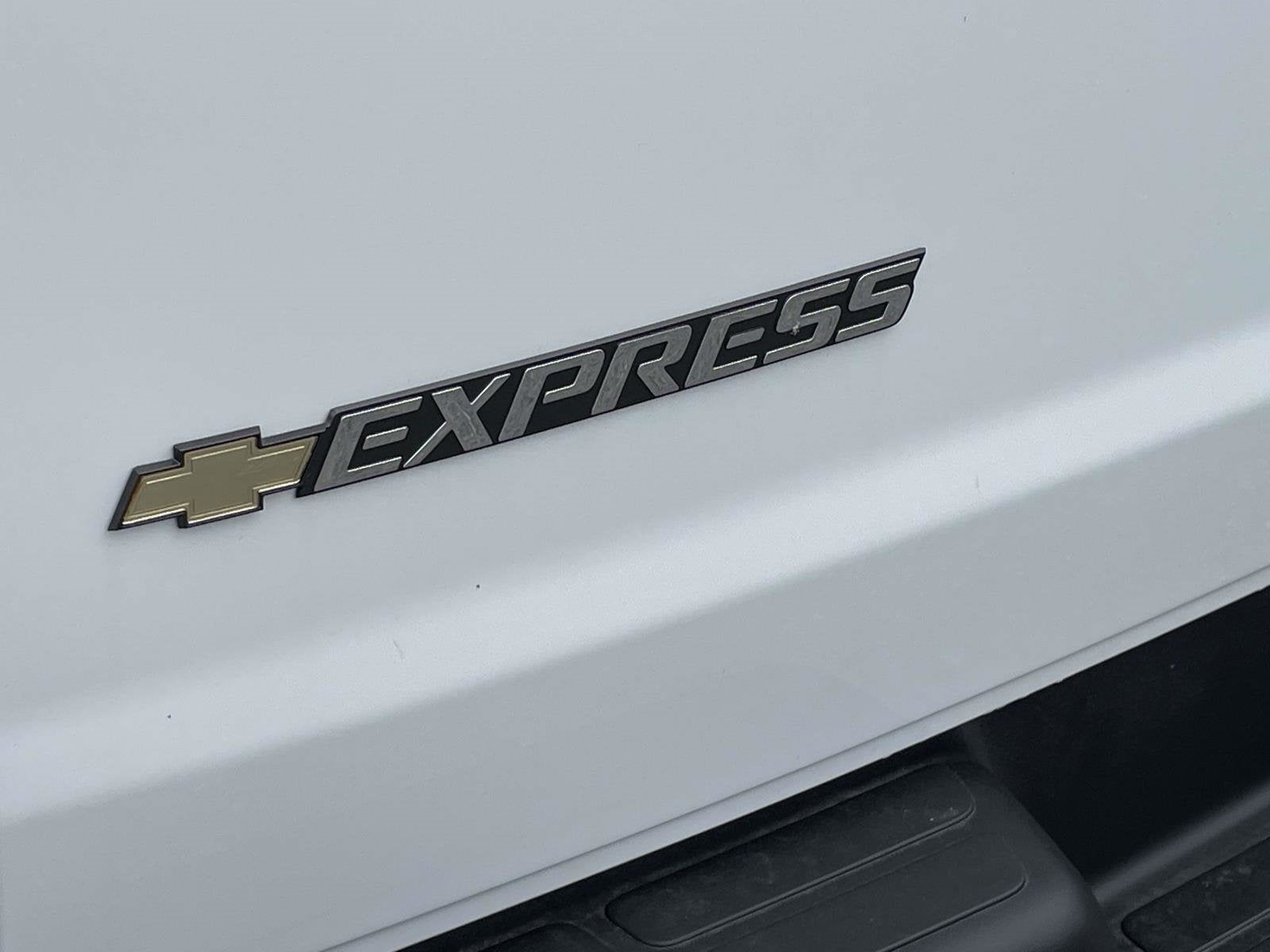 2025 Chevrolet Express Cargo 2500 WT