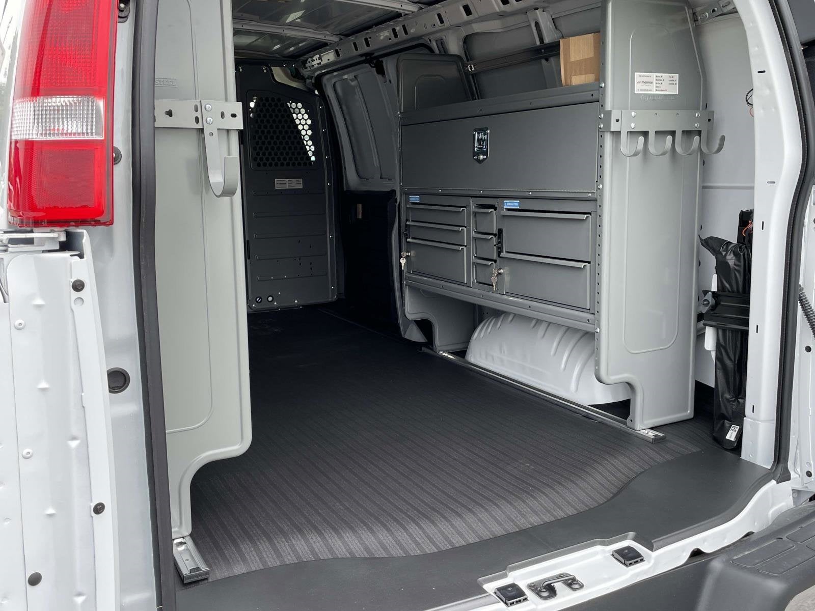 2025 Chevrolet Express Cargo 2500 WT