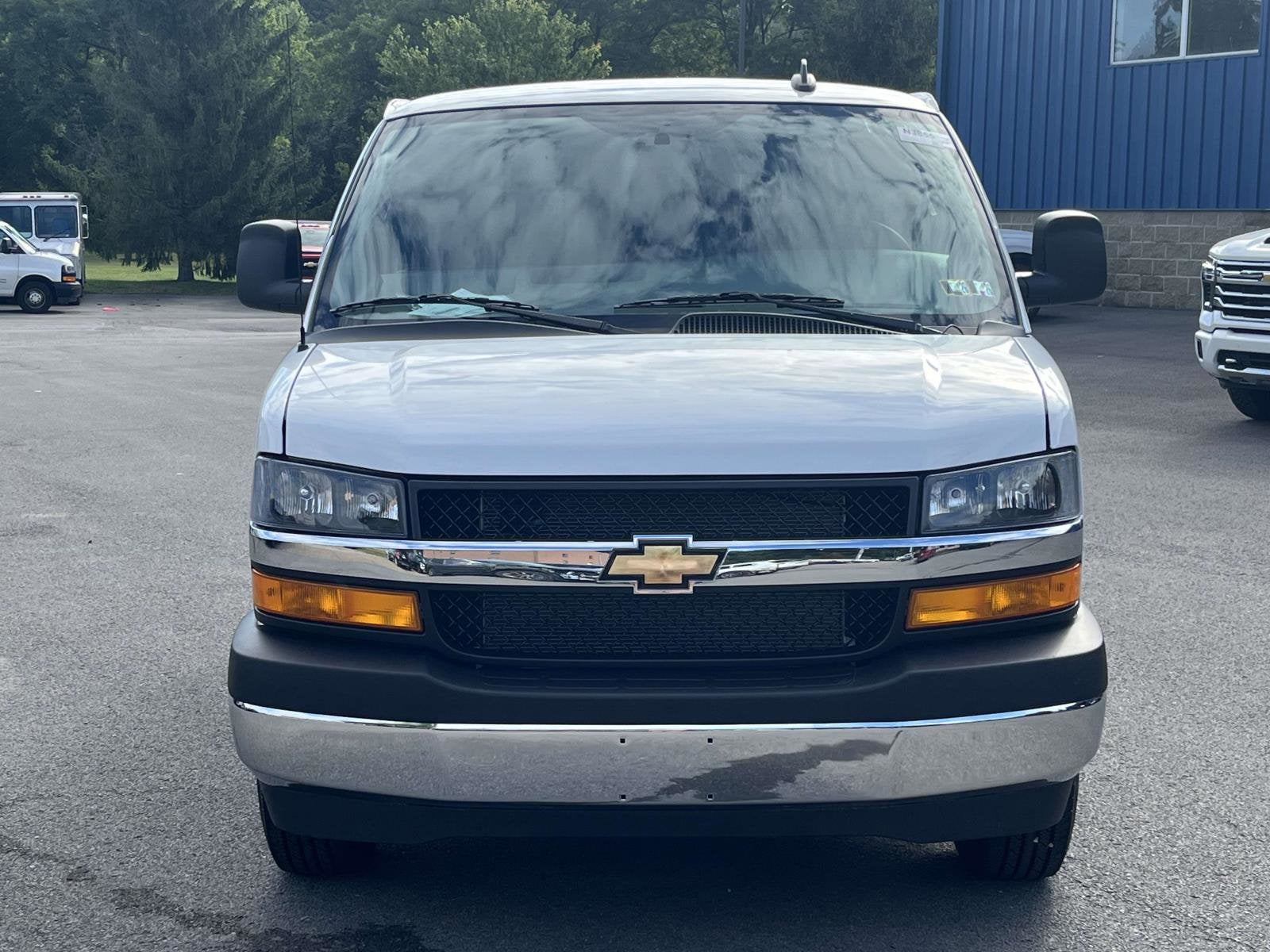 2025 Chevrolet Express Cargo 2500 WT