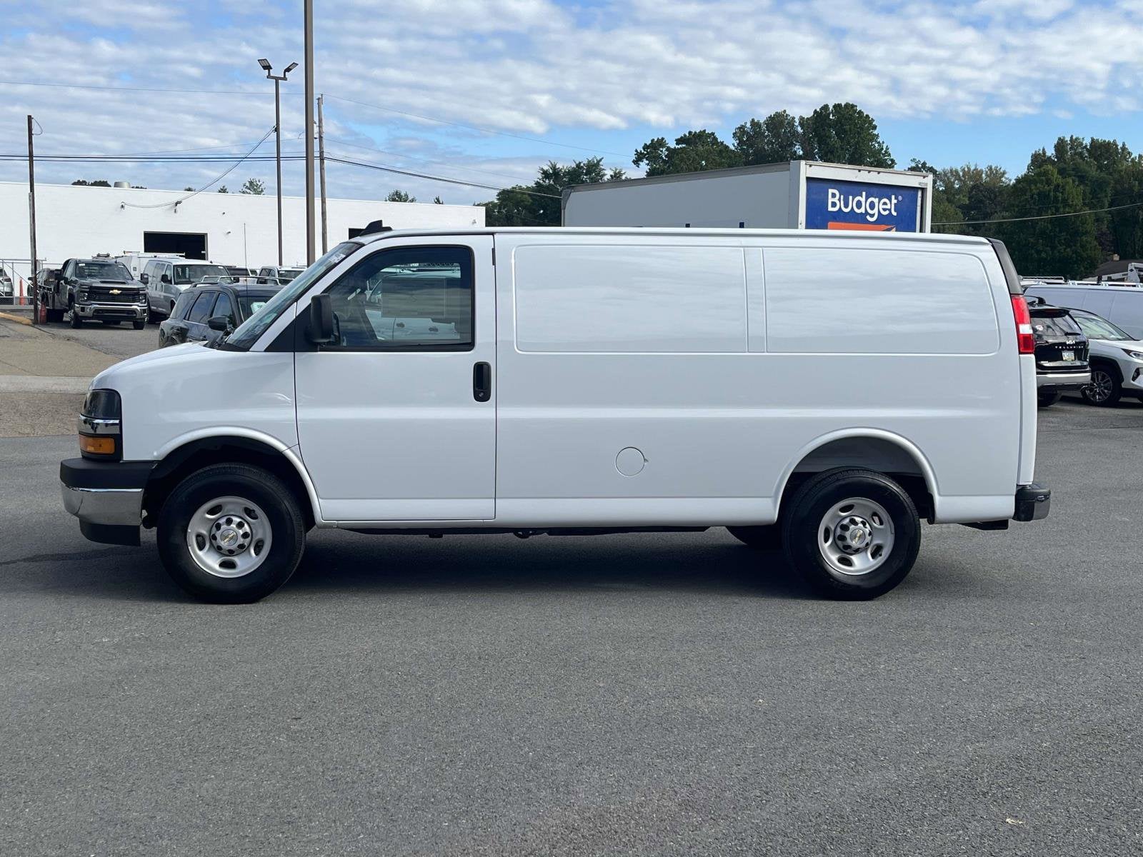 2025 Chevrolet Express Cargo 2500 WT
