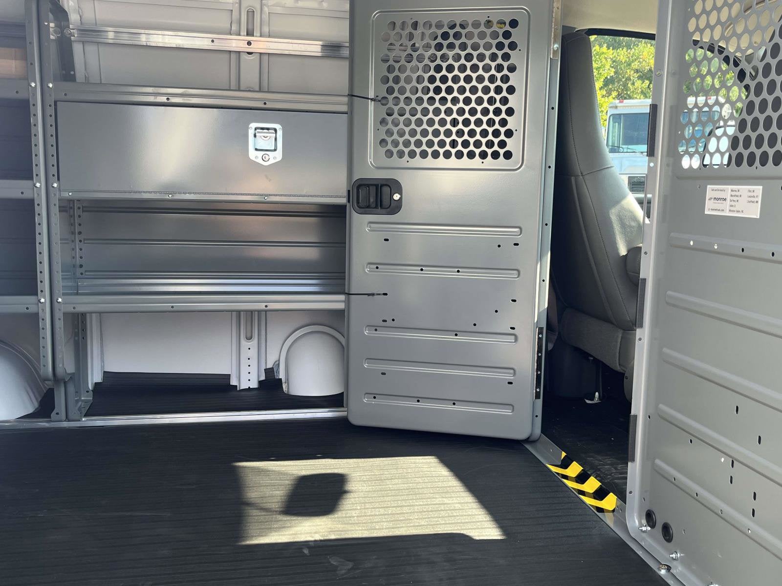 2025 Chevrolet Express Cargo 2500 WT