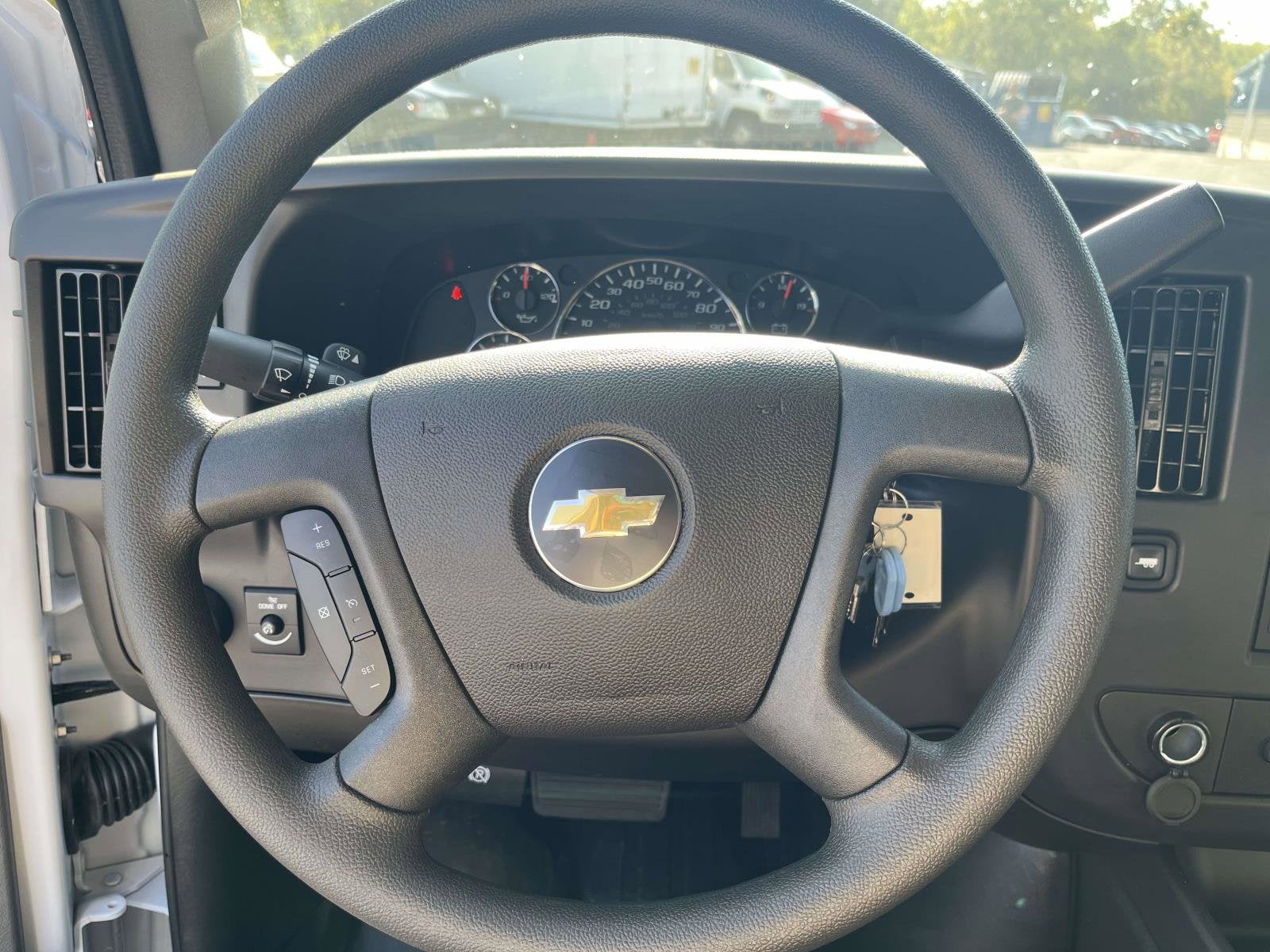 2025 Chevrolet Express Cargo 2500 WT