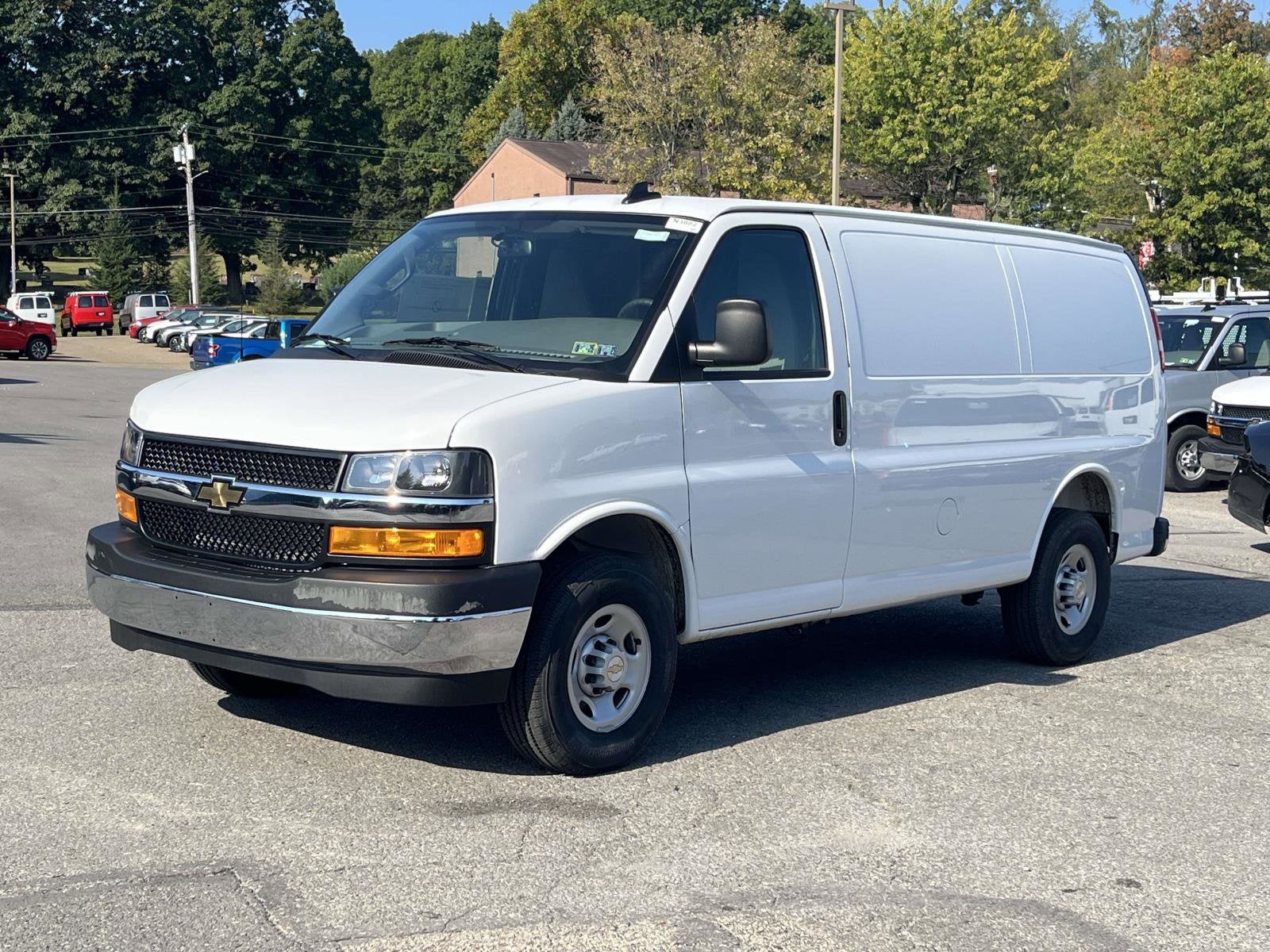 2025 Chevrolet Express Cargo 2500 WT