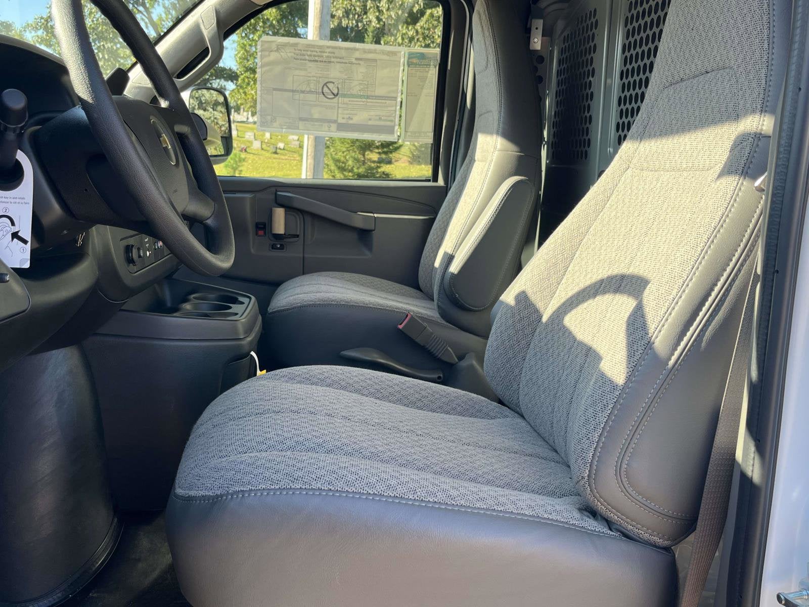 2025 Chevrolet Express Cargo 2500 WT