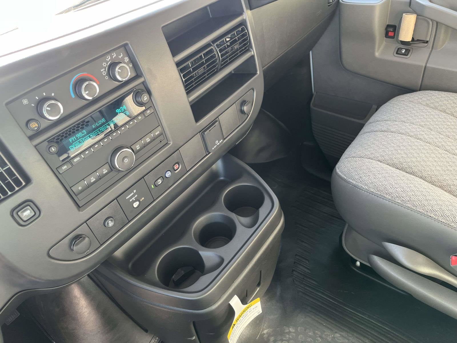 2025 Chevrolet Express Cargo 2500 WT