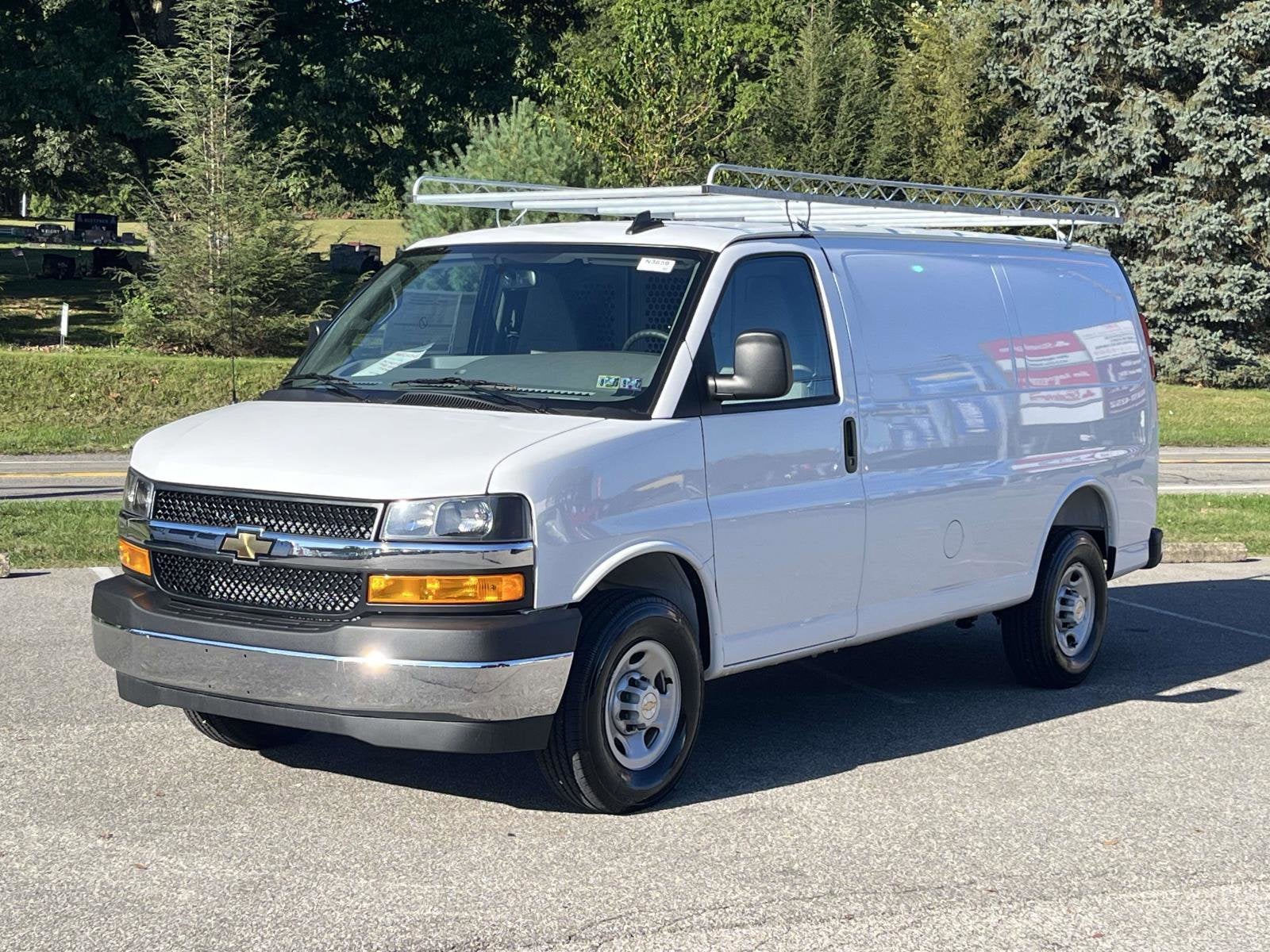 2025 Chevrolet Express Cargo 2500 WT