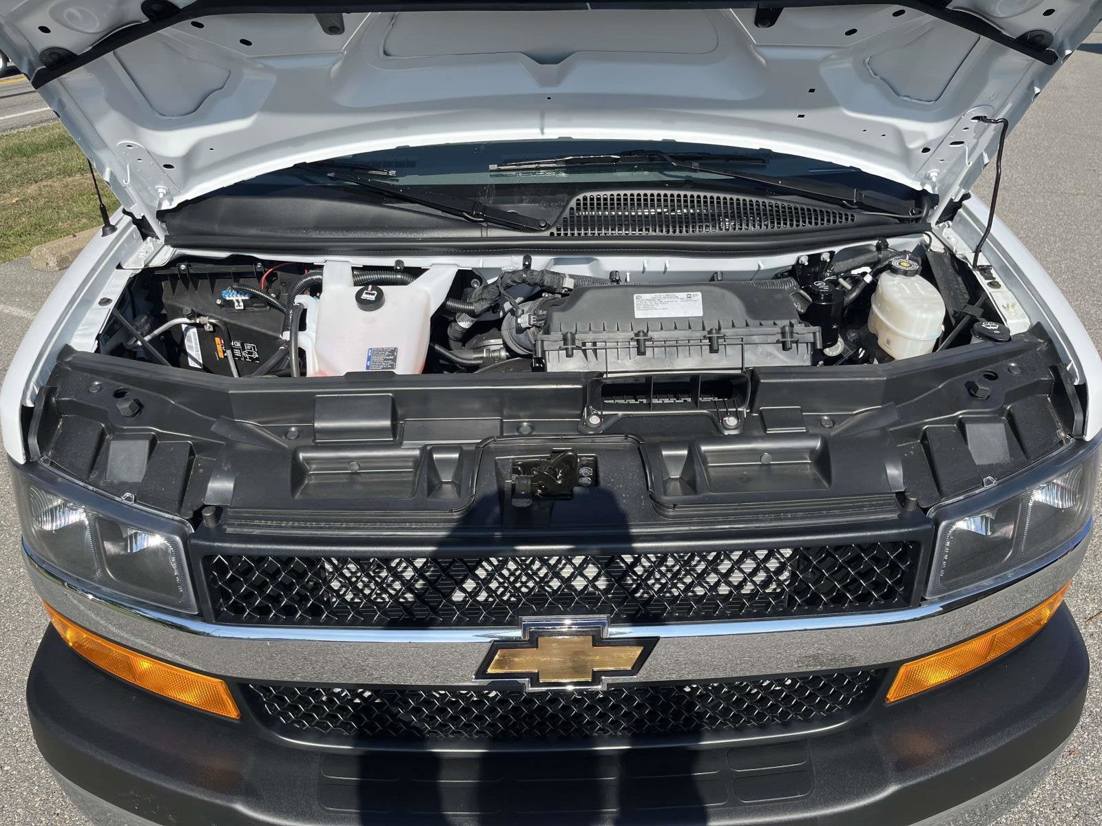 2025 Chevrolet Express Cargo 2500 WT