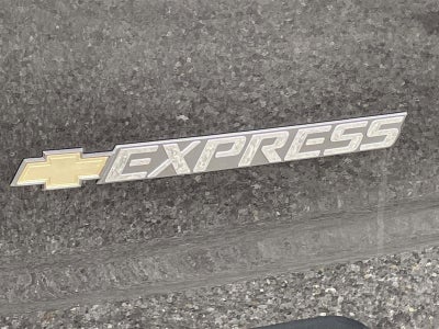 2025 Chevrolet Express Cargo 3500 WT