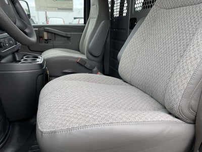 2025 Chevrolet Express Cargo 3500 WT