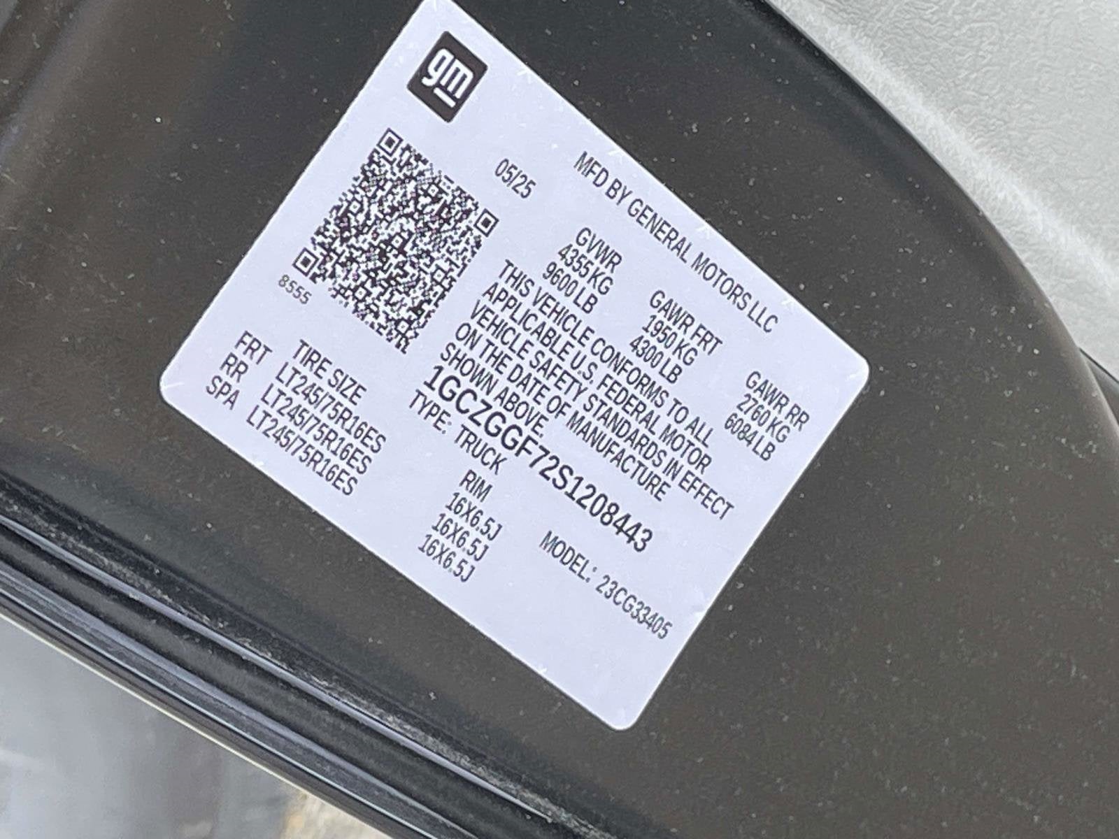 2025 Chevrolet Express Cargo 3500 WT