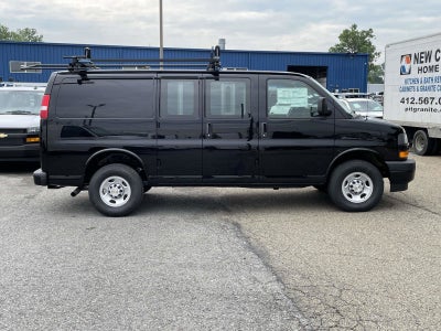 2025 Chevrolet Express Cargo 3500 WT