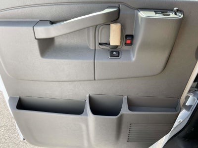 2025 Chevrolet Express Cargo 3500 WT