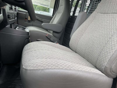 2025 Chevrolet Express Cargo 3500 WT