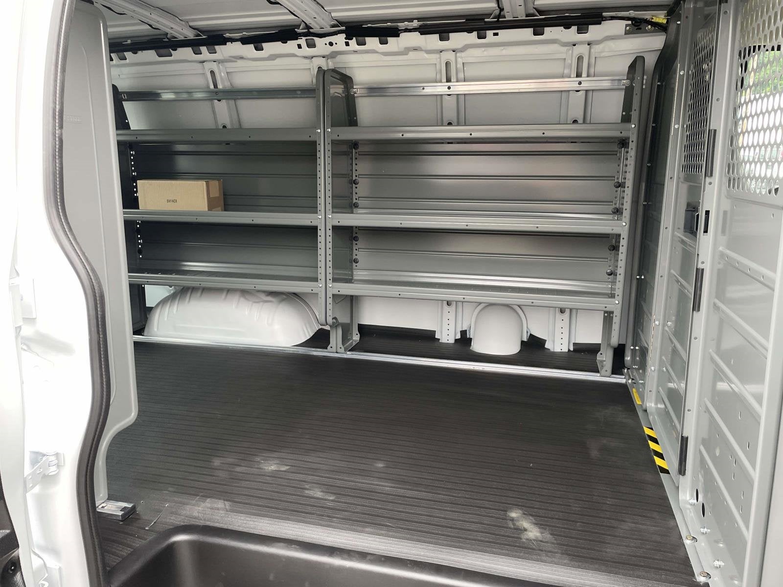 2025 Chevrolet Express Cargo 3500 WT