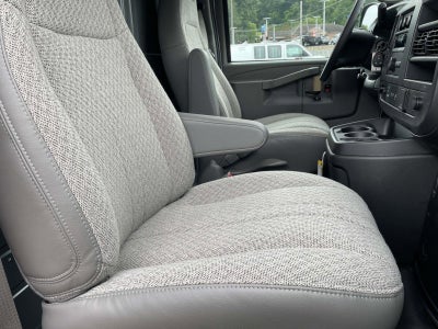 2025 Chevrolet Express Cargo 3500 WT