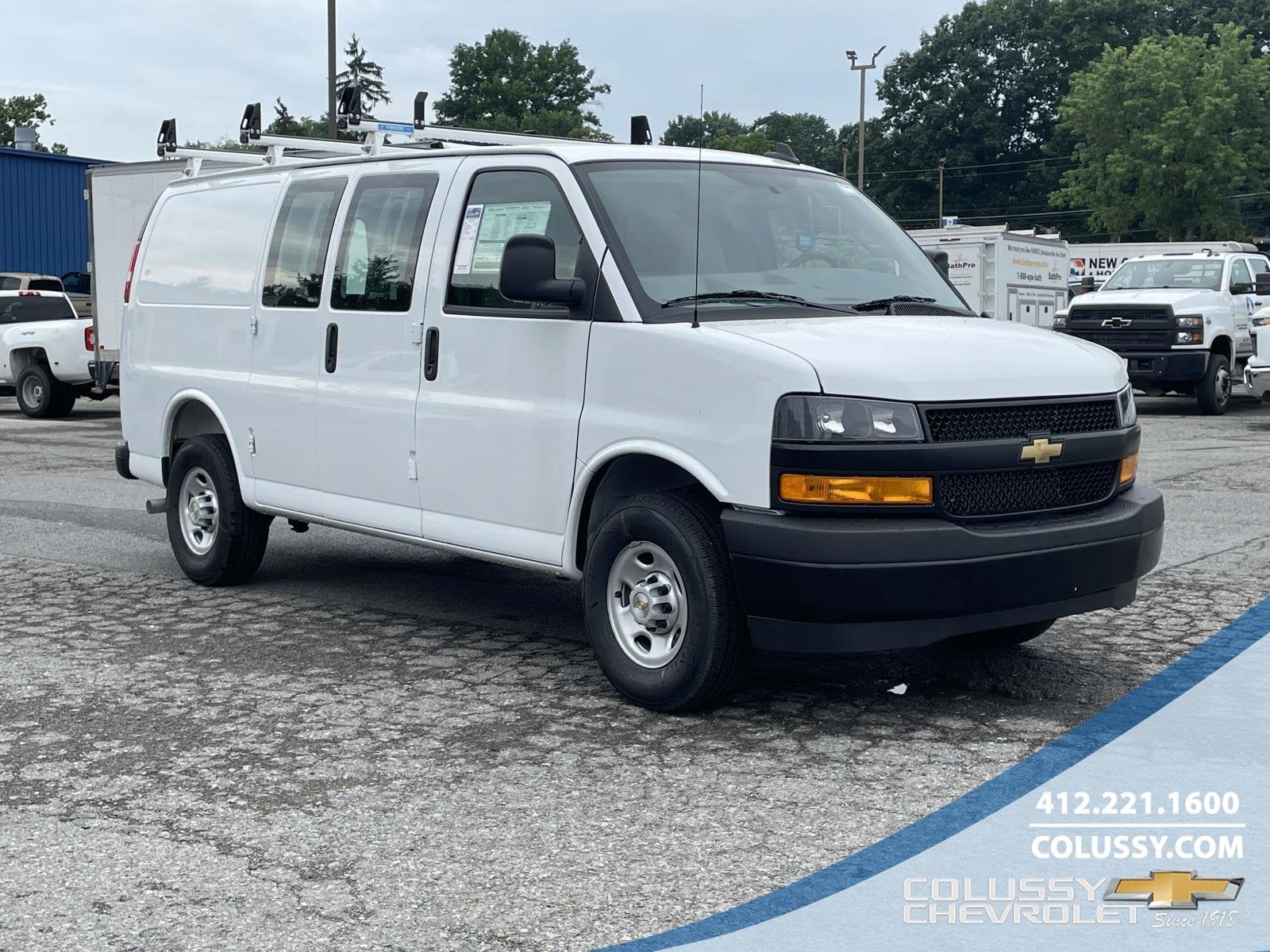 2025 Chevrolet Express Cargo 3500 WT