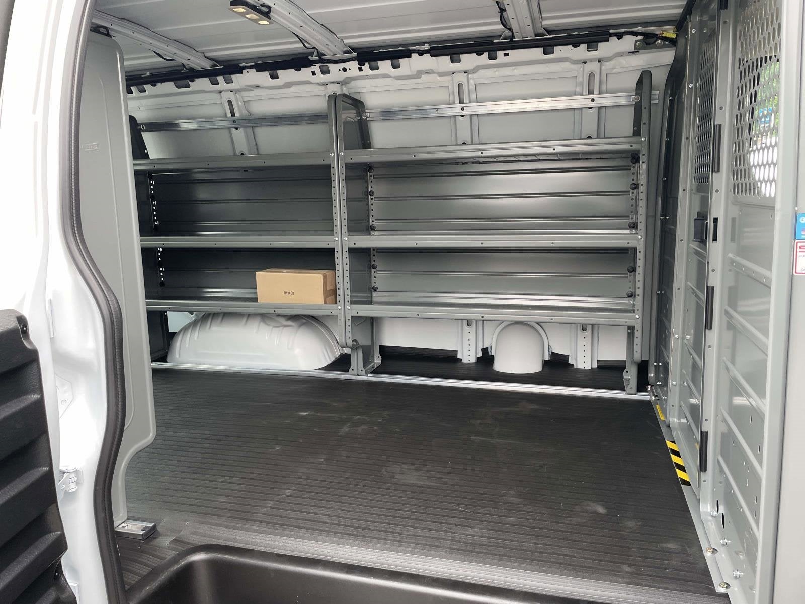 2025 Chevrolet Express Cargo 3500 WT