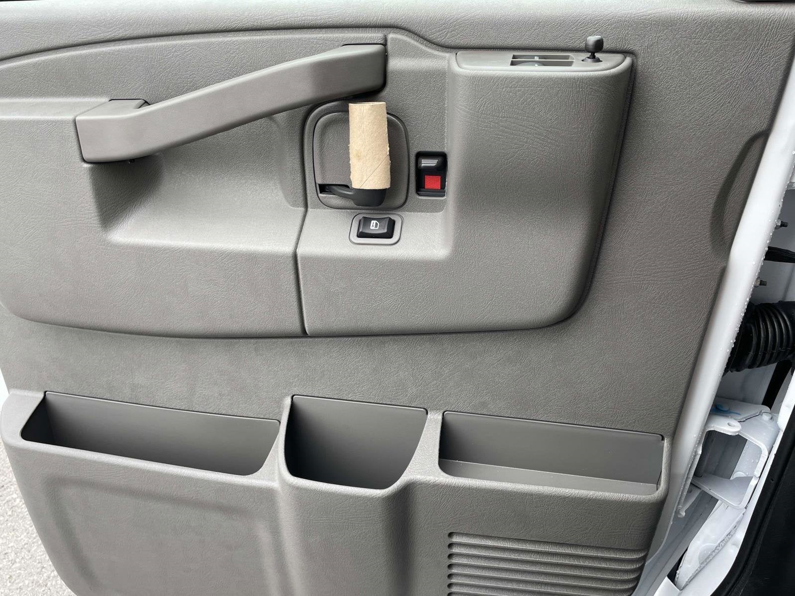 2025 Chevrolet Express Cargo 3500 WT