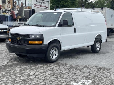 2025 Chevrolet Express Cargo 3500 WT