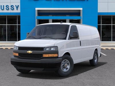 2025 Chevrolet Express Cargo 3500 WT