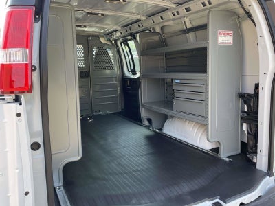 2025 Chevrolet Express Cargo 3500 WT