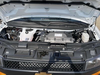 2025 Chevrolet Express Cargo 3500 WT