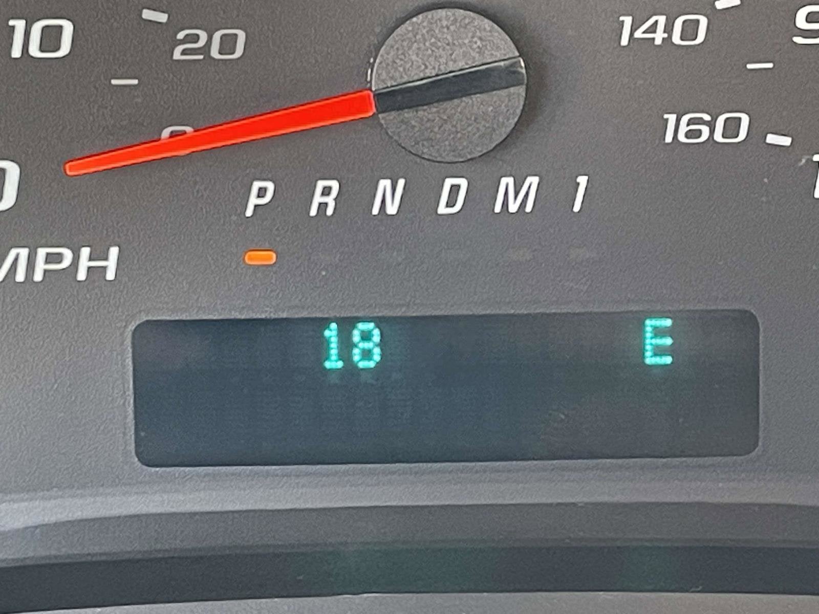 2025 Chevrolet Express Cargo 3500 WT