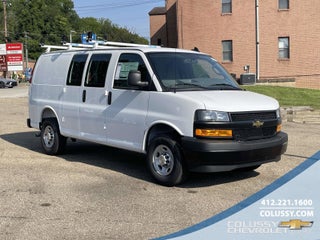 2025 Chevrolet Express Cargo WT