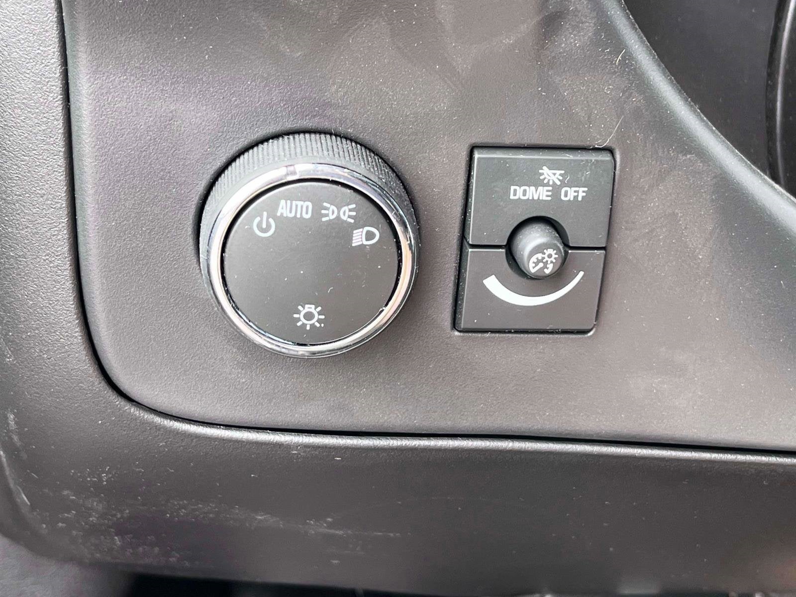 2025 Chevrolet Express Cargo 3500 WT