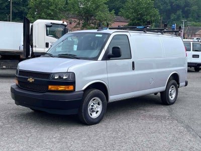 2025 Chevrolet Express Cargo 3500 WT