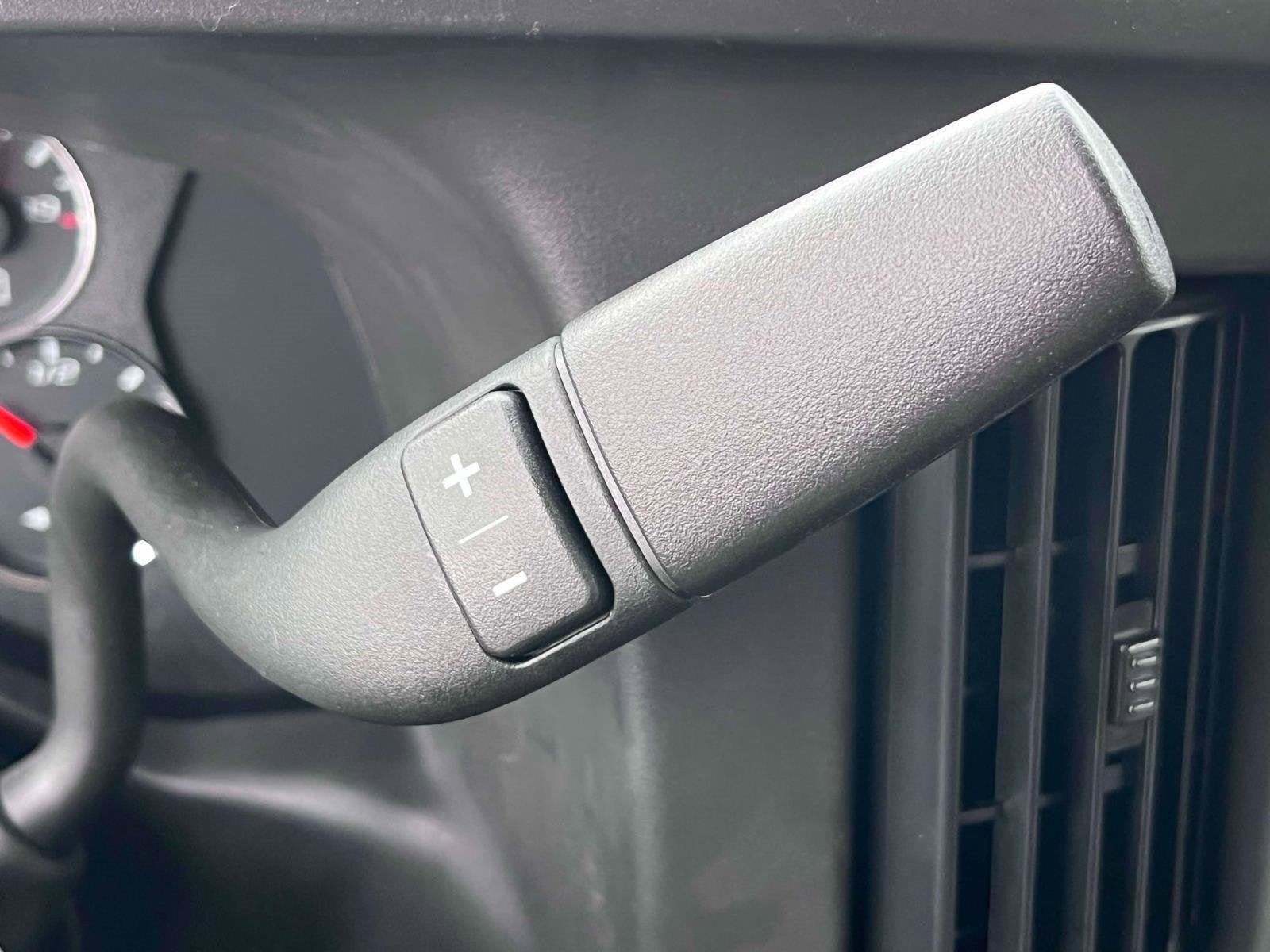 2025 Chevrolet Express Cargo 3500 WT