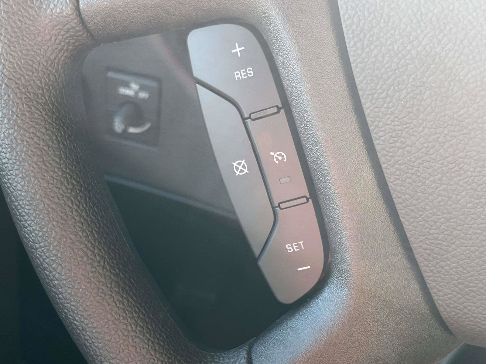 2025 Chevrolet Express Cargo 3500 WT