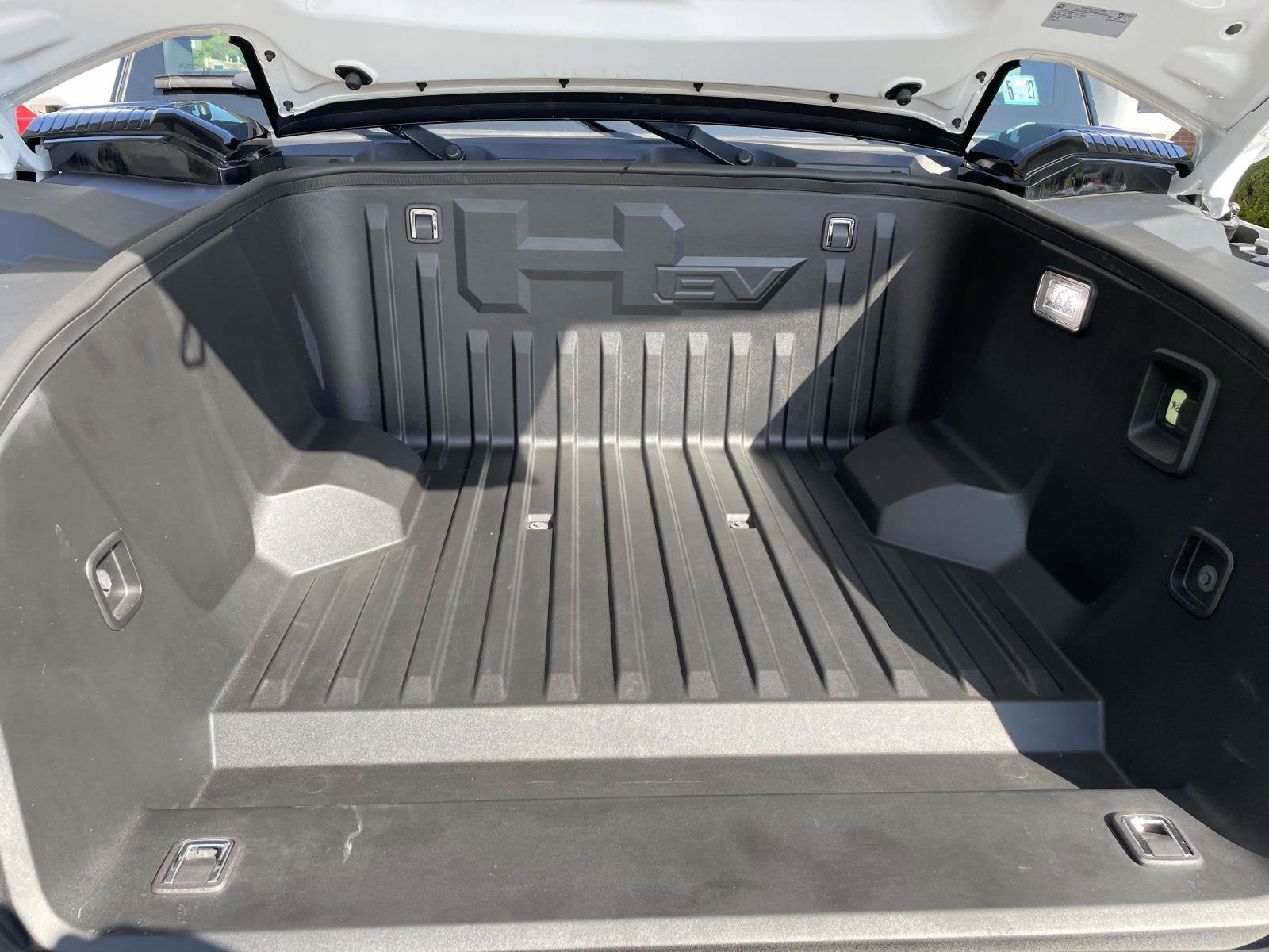 2024 GMC HUMMER EV SUV 3X