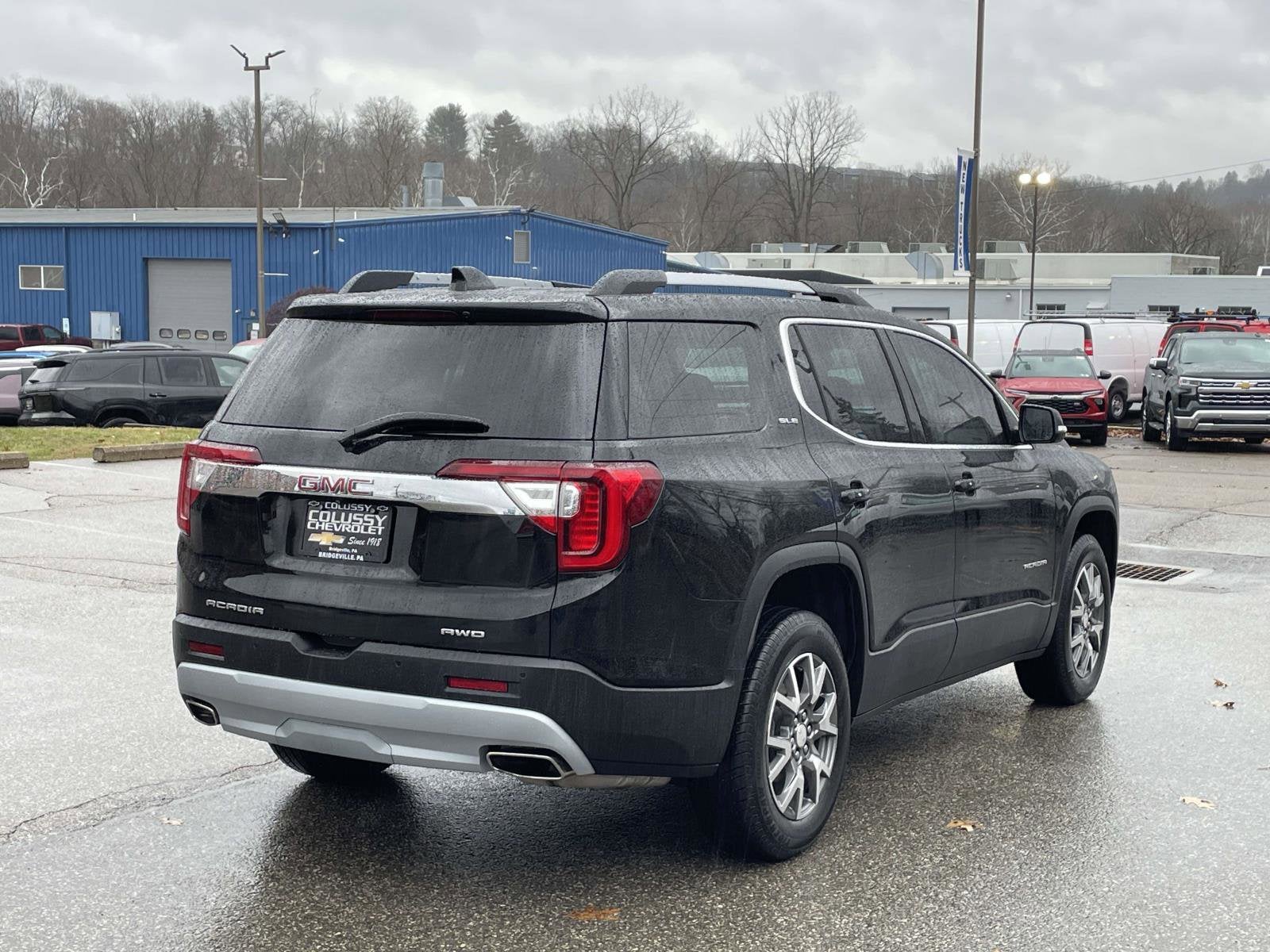 2023 GMC Acadia SLE