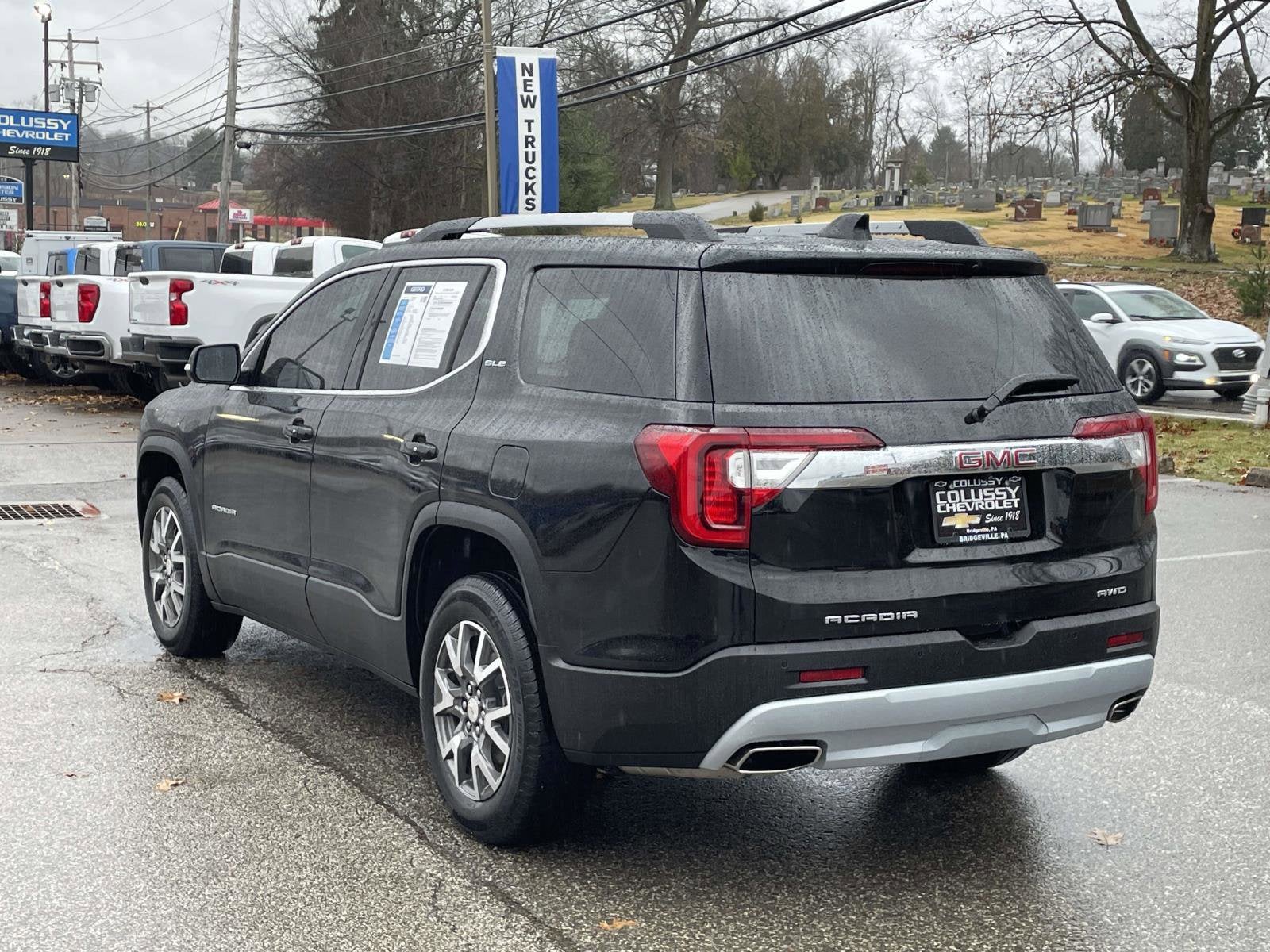 2023 GMC Acadia SLE