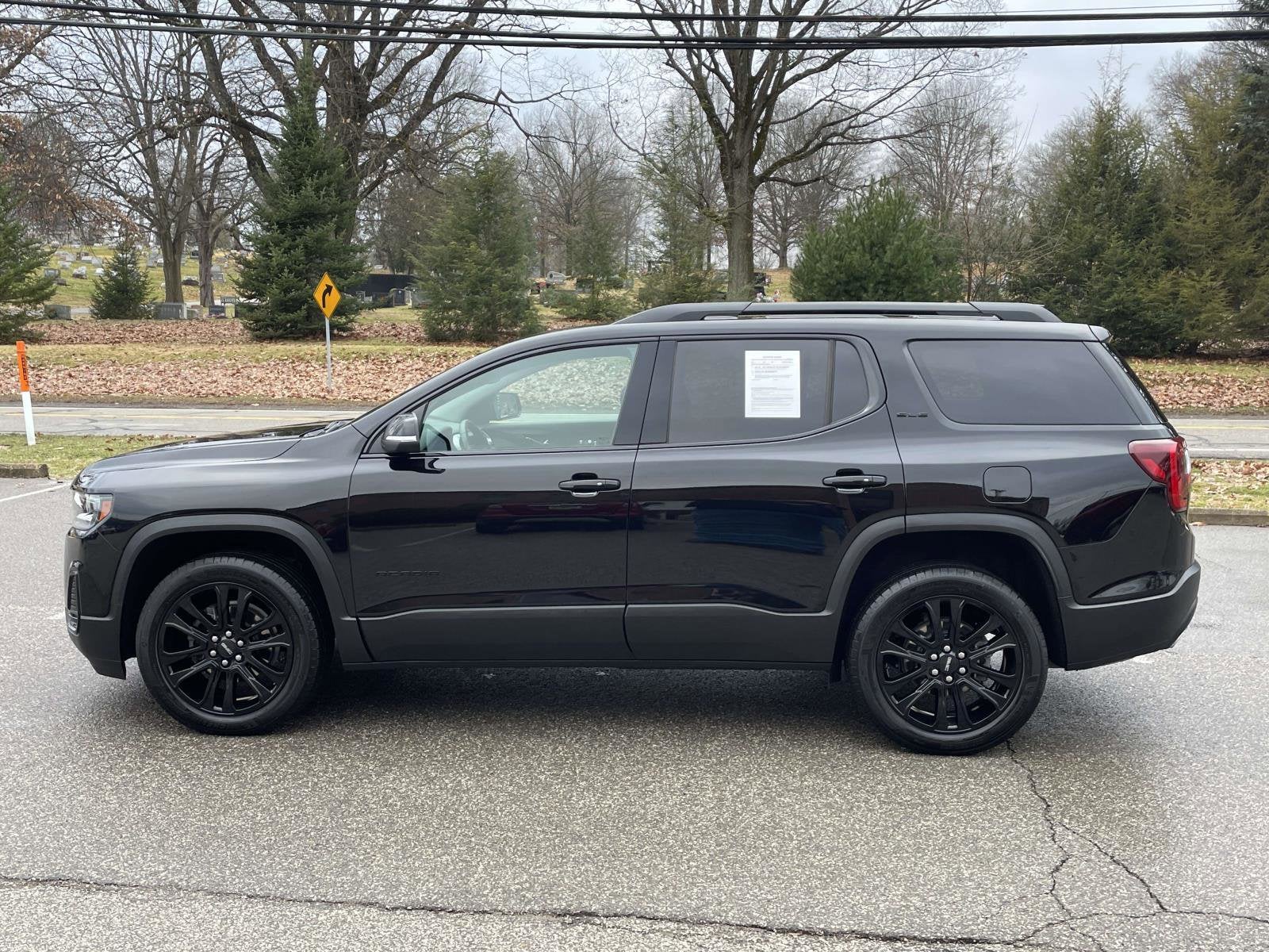 2023 GMC Acadia SLE